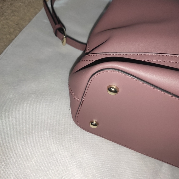 Gorgeous Genuine Mauve Leather Convertible Hobo Bag With Removable Insert - Picture 13 of 16